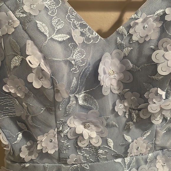 Gorgeous Blue Floral Mini Homecoming dress - Picture 2 of 11